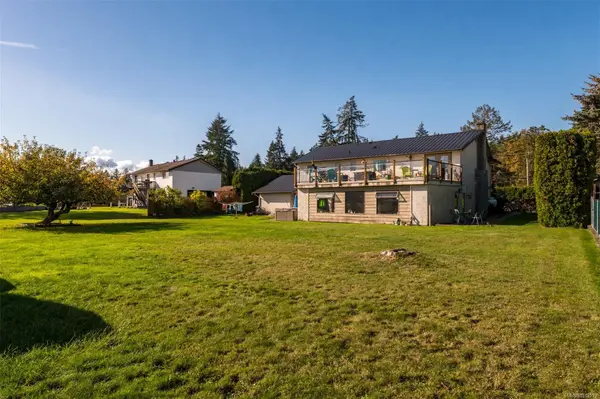 6621 Lakes Rd, Duncan, BC V9L 5V9