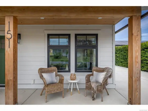 151 Hickey Ave, Parksville, BC V9P 1M1