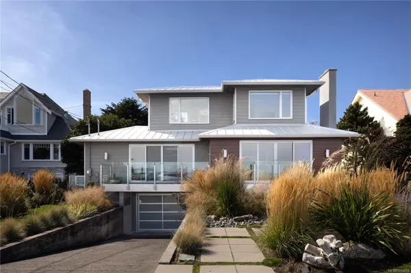 1250 Beach Dr, Oak Bay, BC V8S 2N3