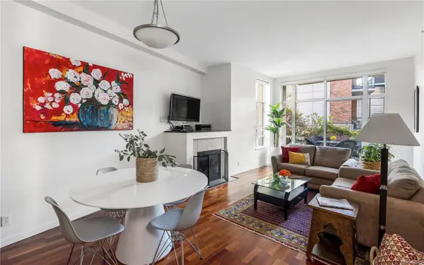 827 Fairfield Rd #107, Victoria, BC V8V 5B2