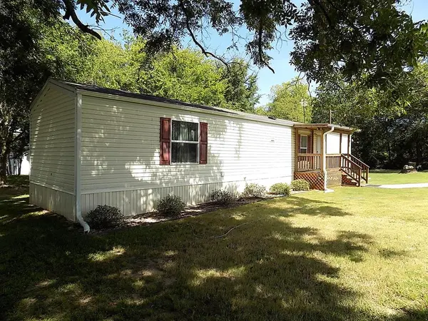 Alba, TX 75410,390 Grand Saline Street