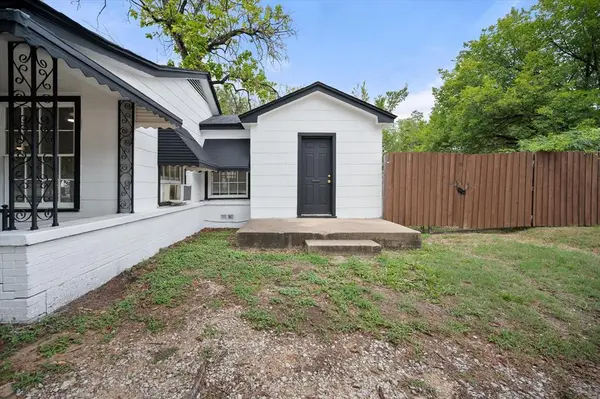 Fort Worth, TX 76111,3837 Earl Street