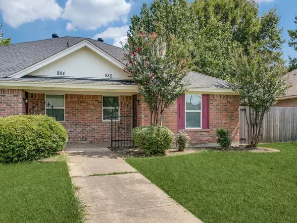 Keller, TX 76248,980 Meadow Circle S