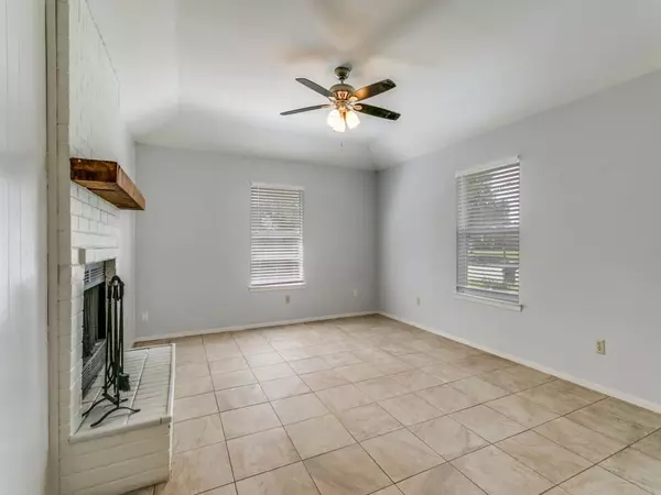 Keller, TX 76248,980 Meadow Circle S