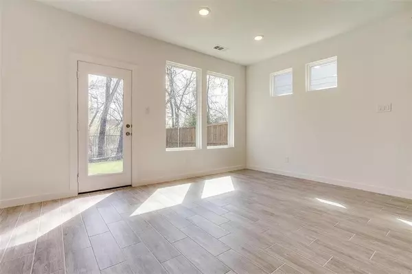 Arlington, TX 76001,4524 Hogans Alley Drive