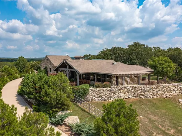 242 Bishop Drive, Weatherford, TX 76088