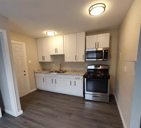 Denison, TX 75021,403 E Sears Street