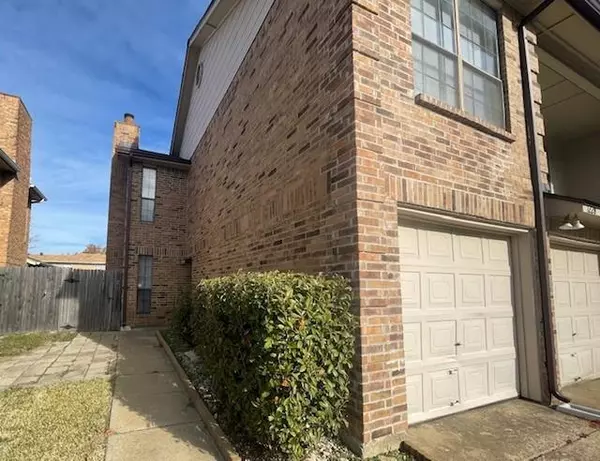 Grapevine, TX 76051,1226 W Hudgins Street