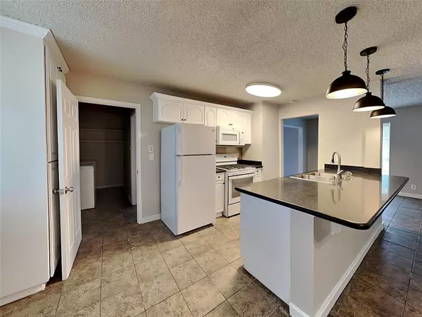 Euless, TX 76039,1101 Johns Drive