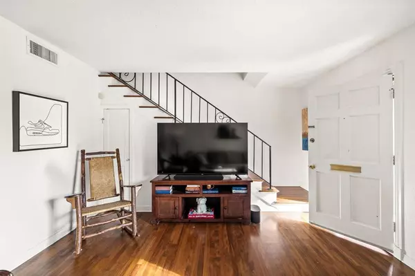 Dallas, TX 75209,6326 Bordeaux Avenue