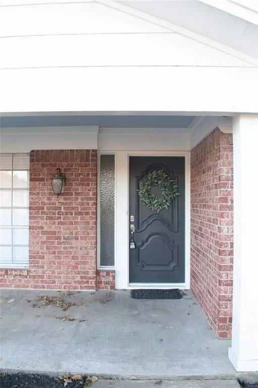 Pantego, TX 76013,2808 Peachtree Lane