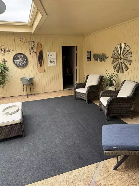 Bedford, TX 76021,2923 Shady Knoll Lane