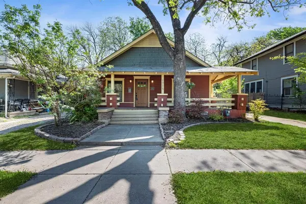 1715 College Avenue, Fort Worth, TX 76110