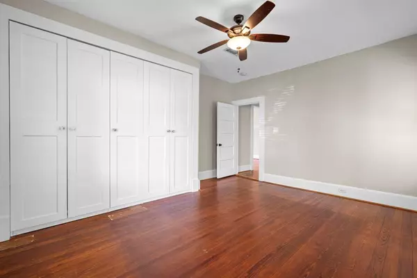 Fort Worth, TX 76110,1715 College Avenue