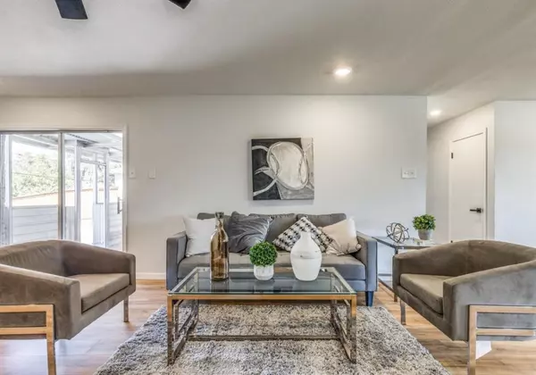 Dallas, TX 75228,8011 Woodhue Road