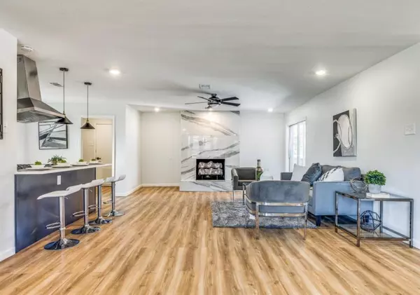 Dallas, TX 75228,8011 Woodhue Road