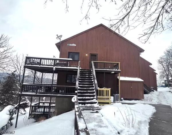 23 Wimbledon Dr #10, Vernon Twp., NJ 07462