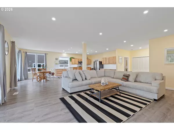 Lincoln City, OR 97367,2013 NE 58TH ST