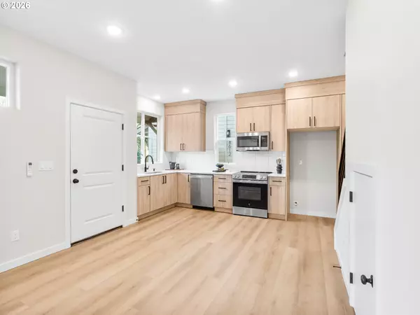 Portland, OR 97219,8630 SW 21st AVE #1