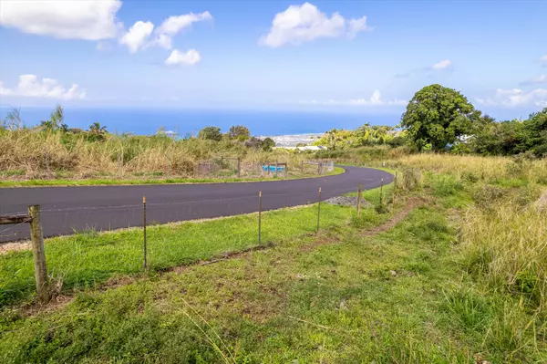 Holualoa, HI 96725,75-7140 KUAHEWA RD