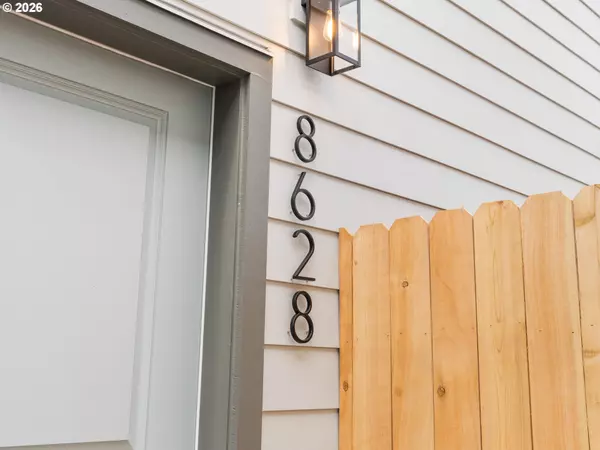 Portland, OR 97213,8628 SW 21st AVE #2