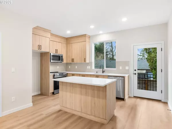 Portland, OR 97213,8628 SW 21st AVE #2