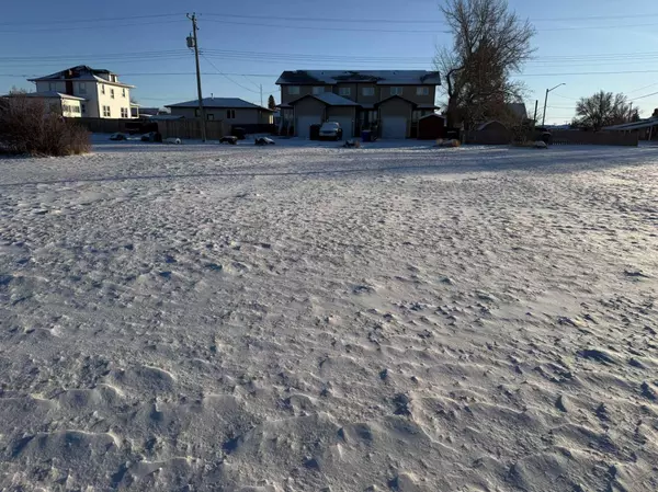 Bow Island, AB T0K 0G0,103 7 AVE E