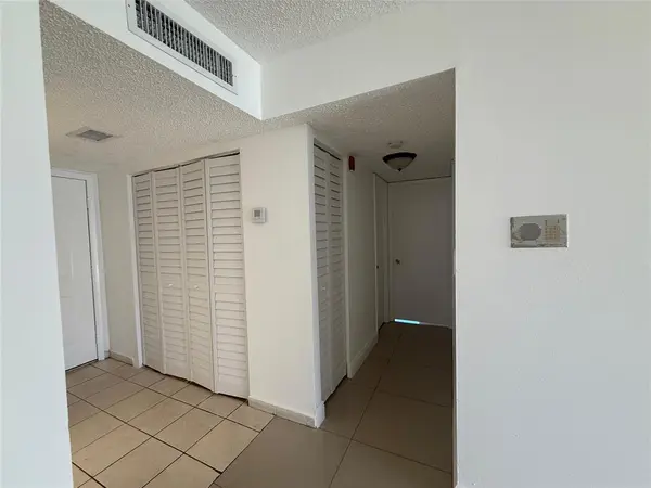 Hialeah, FL 33015,18101 NW 68th Ave #c104