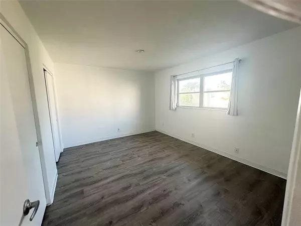 Davie, FL 33314,4163 SW 67th Ave #211C