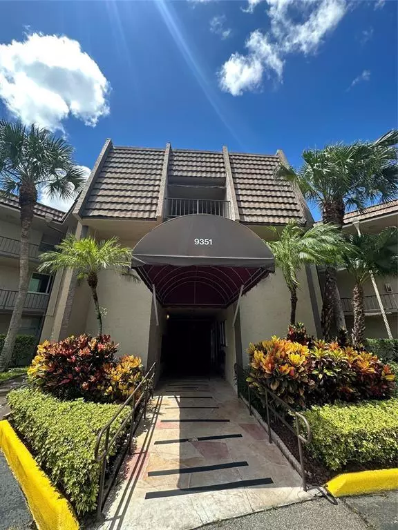 Tamarac, FL 33321,9351 Lime Bay Blvd #102