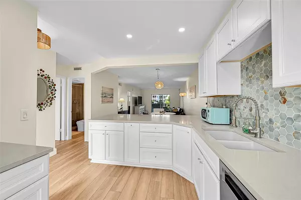 Pompano Beach, FL 33062,2731 NE 14th St Cswy #421