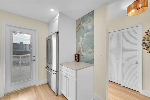 Pompano Beach, FL 33062,2731 NE 14th St Cswy #421