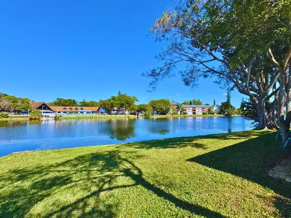 Lauderhill, FL 33319,3465 Spring Bluff Pl #18