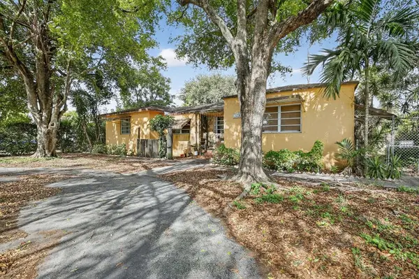 Hollywood, FL 33020,2619 Arthur St