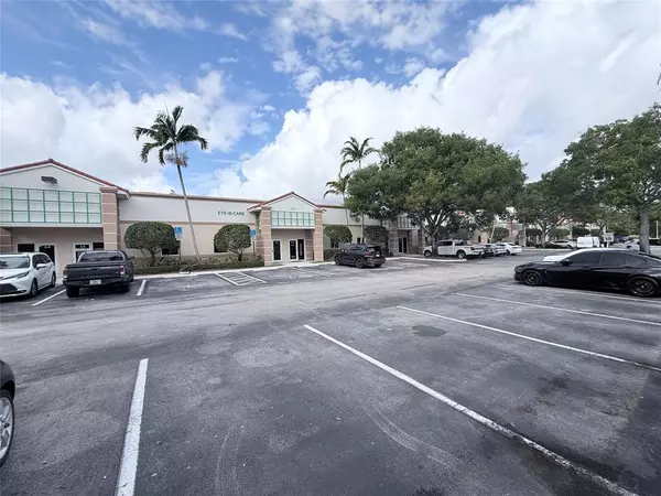 4851 W Hillsboro Blvd #5A, Coconut Creek, FL 33073