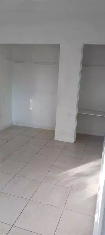 Lake Worth Beach, FL 33460,725 N E St