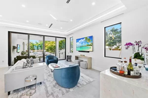 Delray Beach, FL 33483,743 S Lake Ave