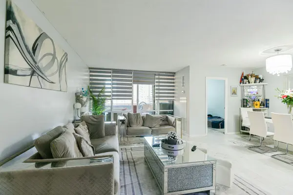 714 The West Mall RD #903, Toronto W08, ON M9C 4X1