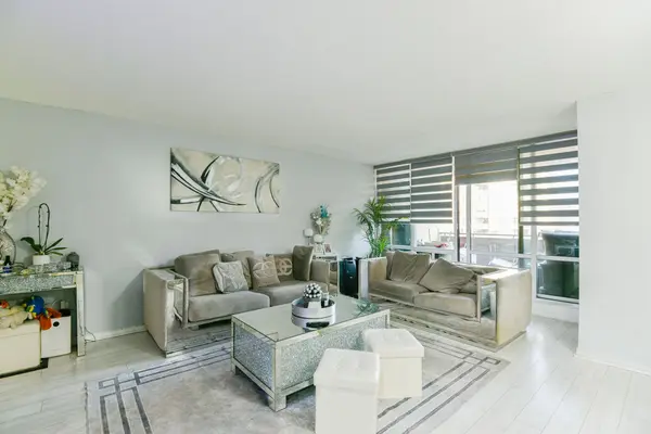 714 The West Mall RD #903, Toronto W08, ON M9C 4X1