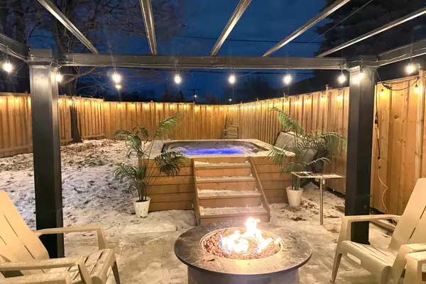 Toronto W09, ON M9R 1V7,189 Kingsview BLVD