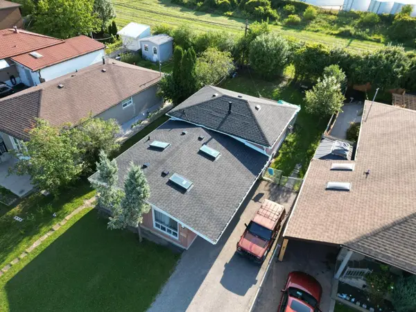 Toronto W10, ON M9V 2B8,45 Elmvale CRES #Upper