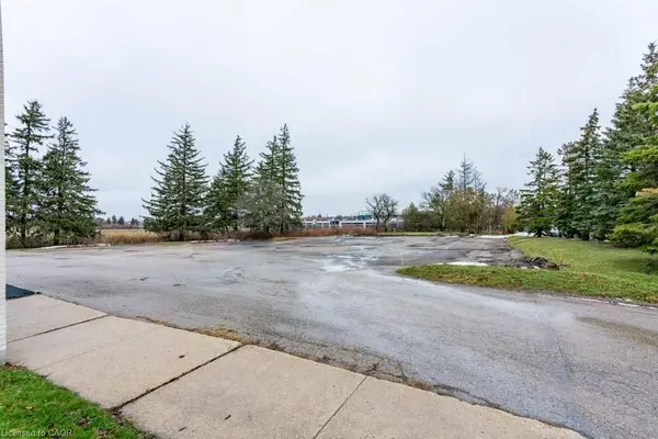 440 Weber ST N, Waterloo, ON N2L 4E7