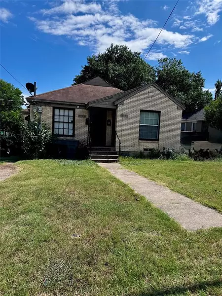 2906 W 9th Street, Dallas, TX 75211