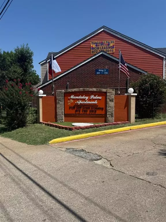 Dallas, TX 75237,3150 Cliff Creek Crossing Drive