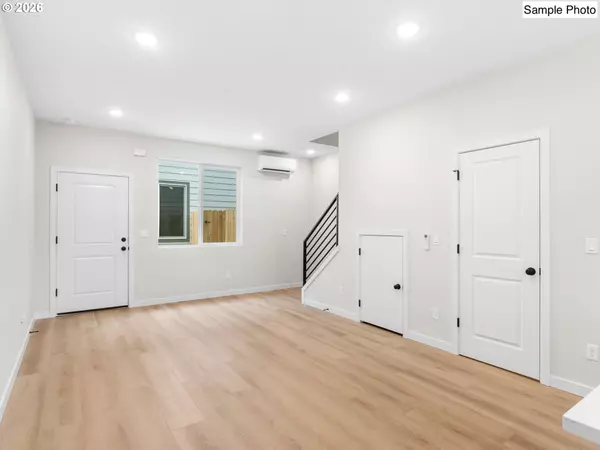 Portland, OR 97213,8616 SW 21st AVE #9