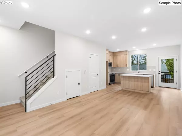 Portland, OR 97213,8616 SW 21st AVE #9