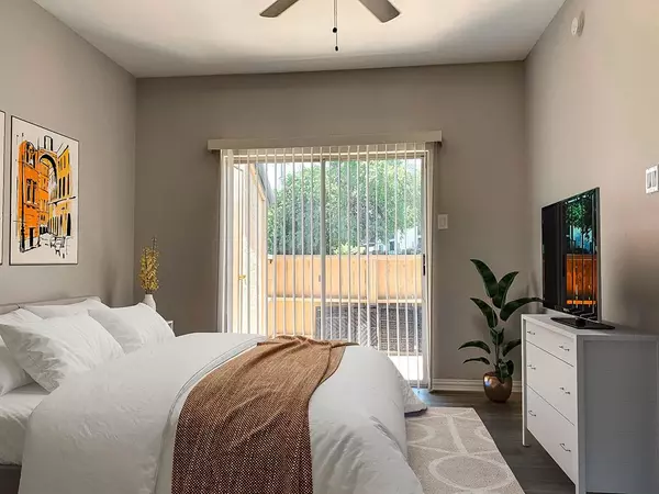 Dallas, TX 75231,8601 Park Lane #523