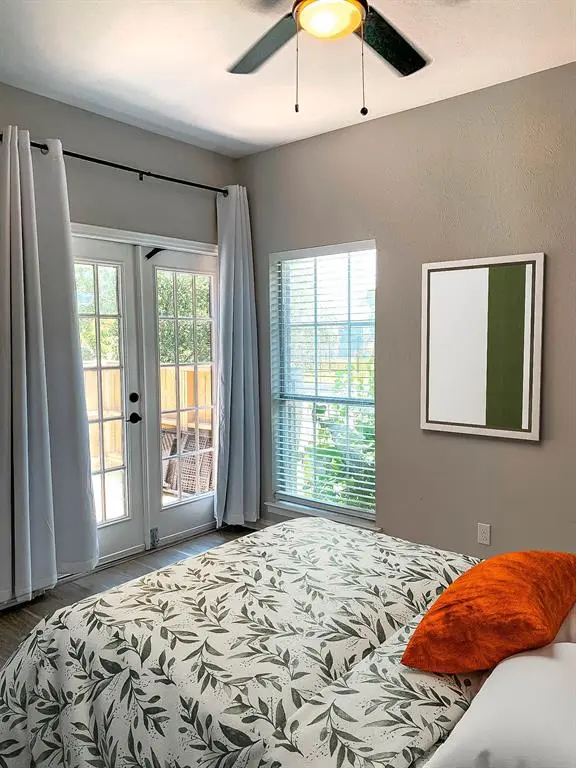 Dallas, TX 75231,8601 Park Lane #523