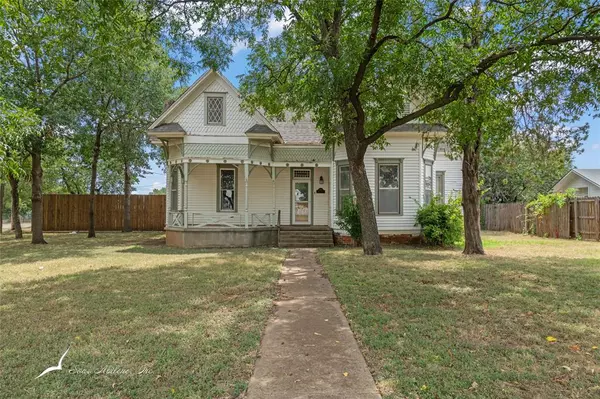 Baird, TX 79504,601 W 3rd Street