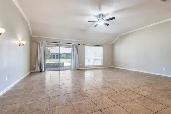 Denton, TX 76207,9056 Crestview Drive